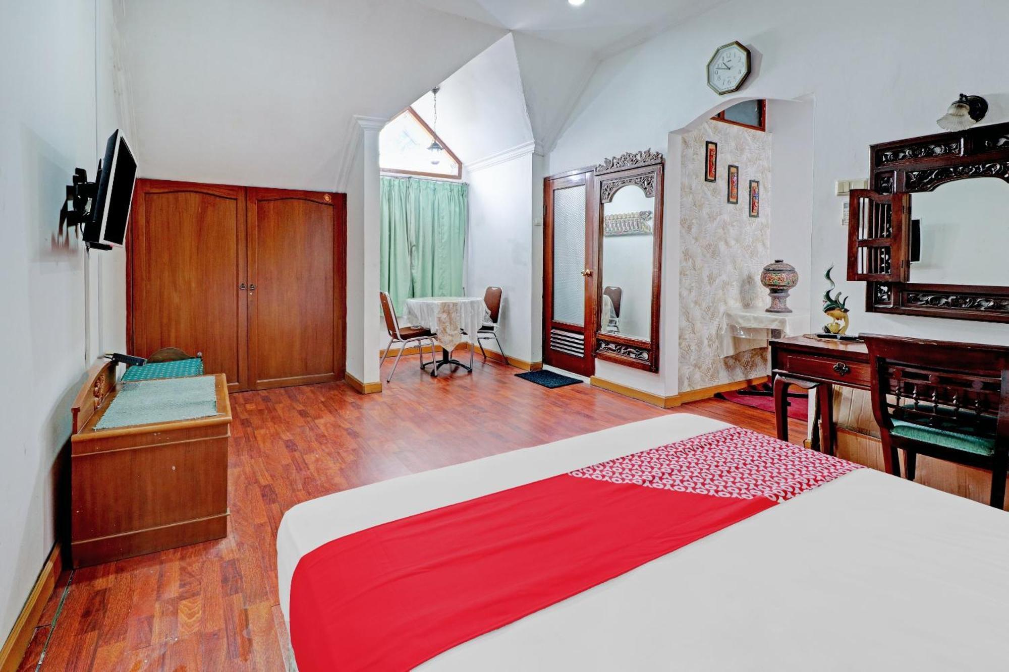 Hotel O Bandung Near Stadion Siliwangi Formerly The Ethnic Hotel Bandung Exterior photo