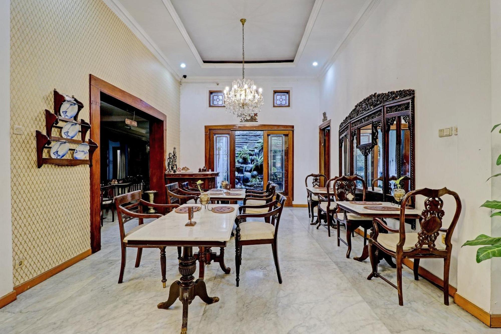 Hotel O Bandung Near Stadion Siliwangi Formerly The Ethnic Hotel Bandung Exterior photo